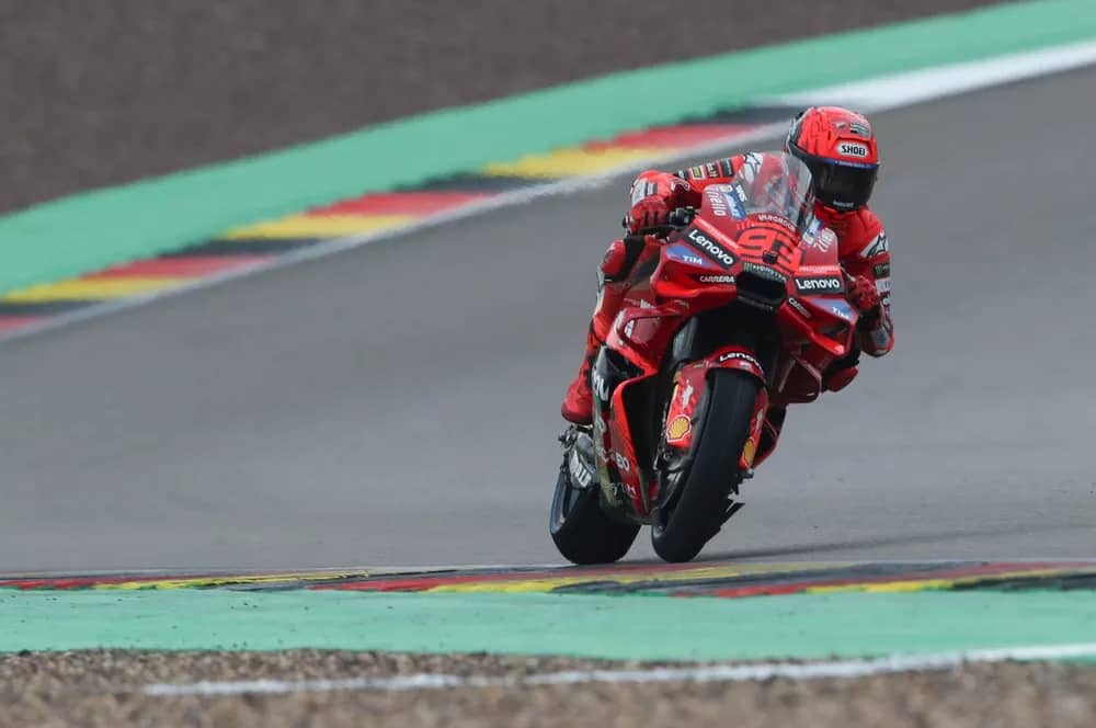 Marquez Kalahkan Bezzecchi di Lap Terakhir, Raih Kemenangan Kesepuluh Sprint MotoGP Jerman