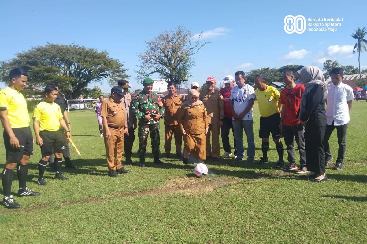 Kick-off Turnamen “Laga Silaturahmi Gelora Family” Resmi dibuka Bupati Sinjai
